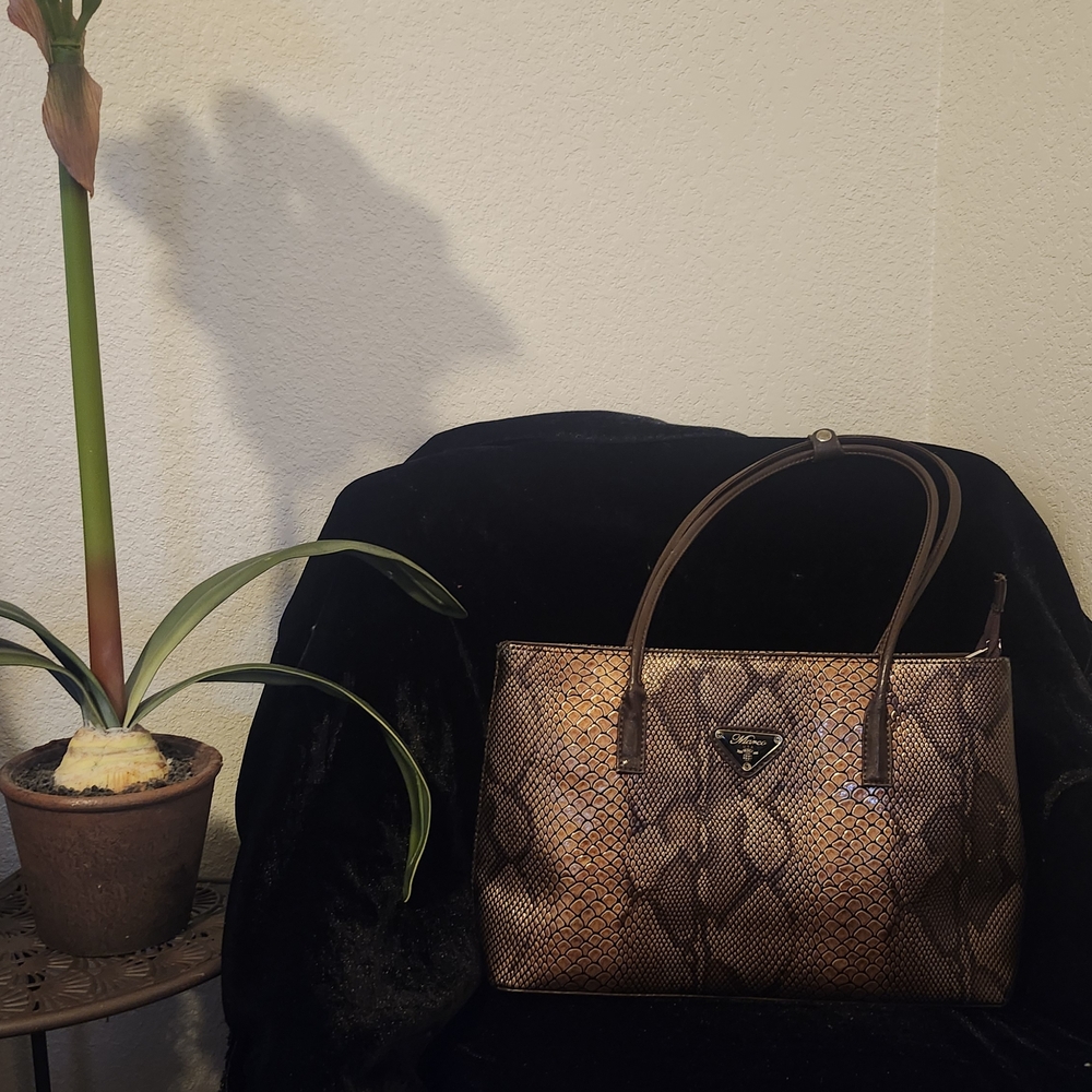 Elegant Brown Snake Print Tote